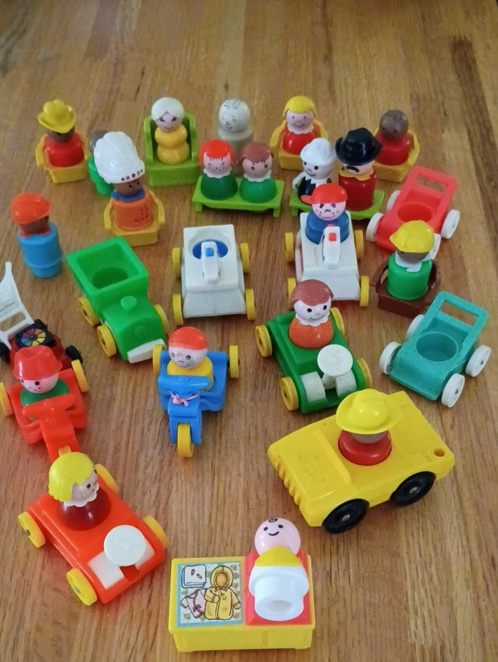 Fisher-Price Multicolor Little People  Characters And Accessories